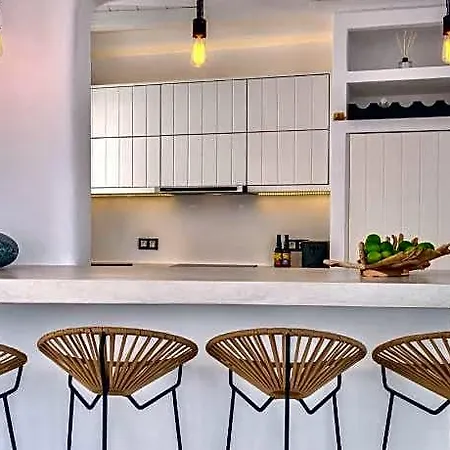 Отель Mykonian Mews Luxury Mykonos Town