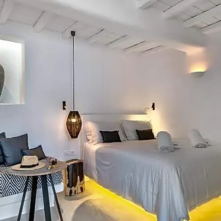Отель Mykonian Mews Luxury